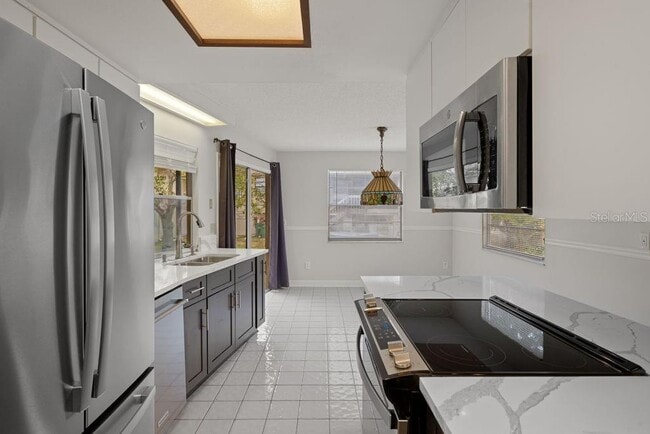 Building Photo - 5524 Gridley Ln