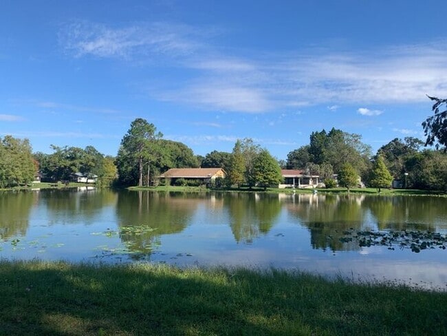 Building Photo - POND EDDY