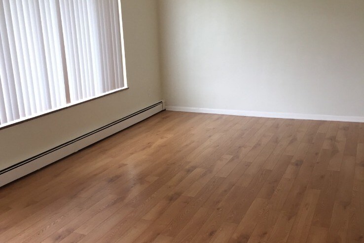 Building Photo - 4304 W 13 Mile Rd