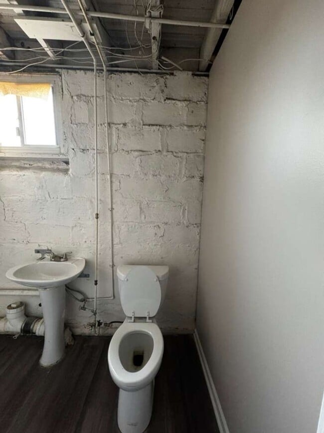 Building Photo - Single Family Home in Lauraville with 4 Bedrooms, a Finished Basement, and a Washer/Dryer