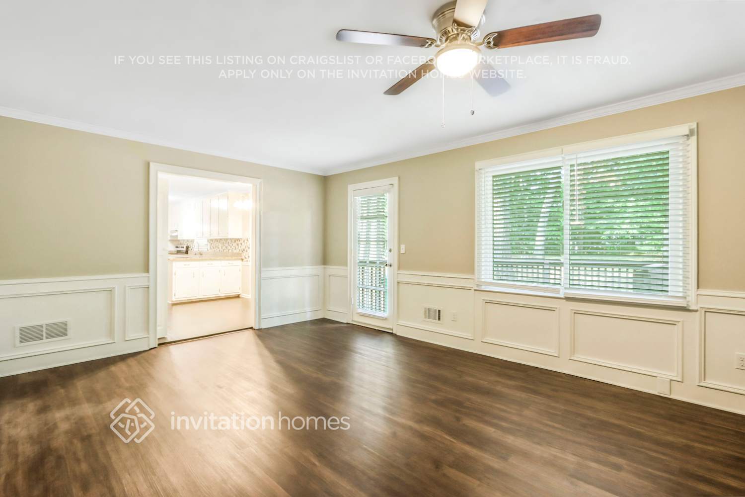 Building Photo - 677 Royal Abbey Dr