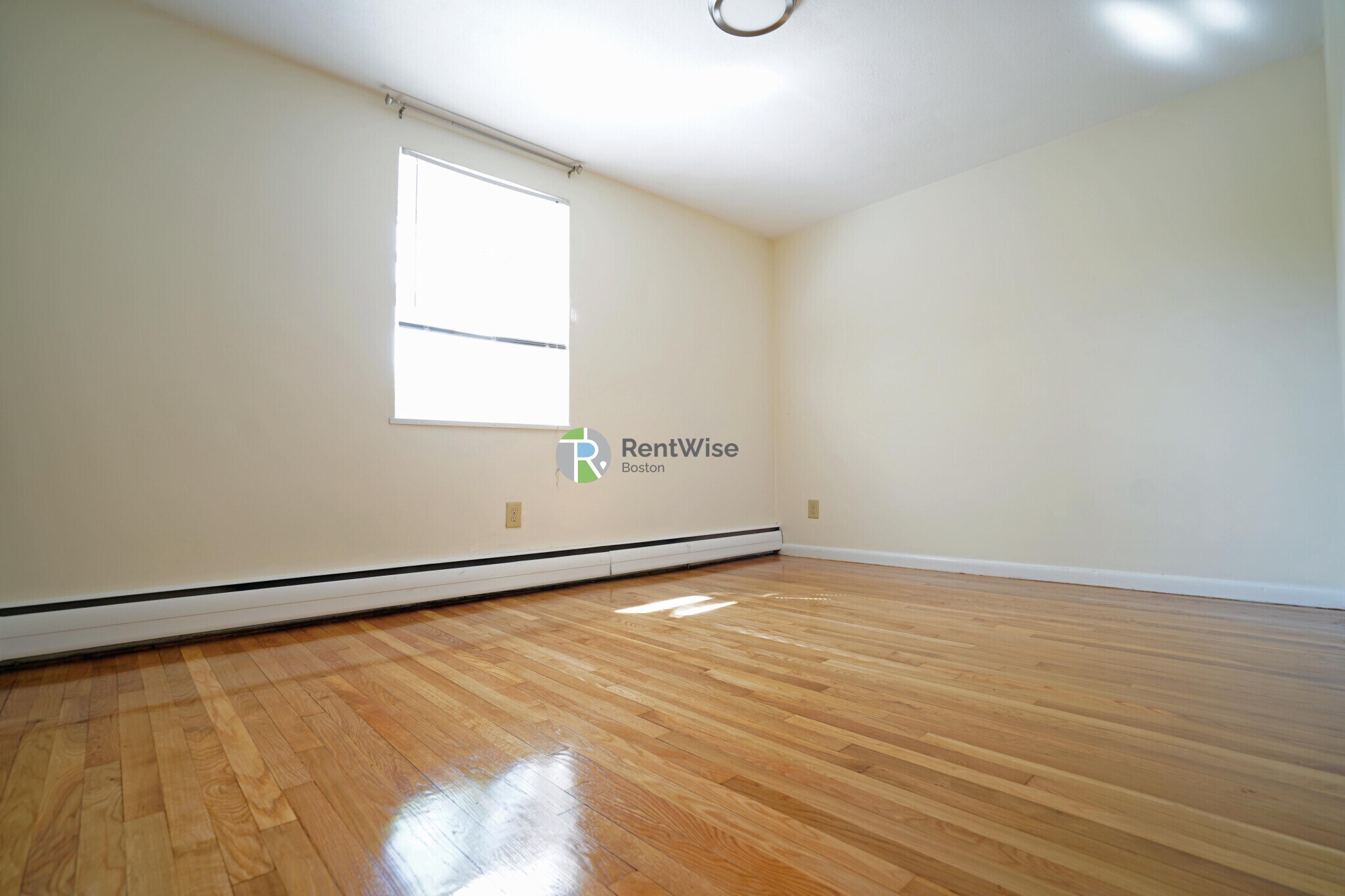 Building Photo - 110 Babcock St