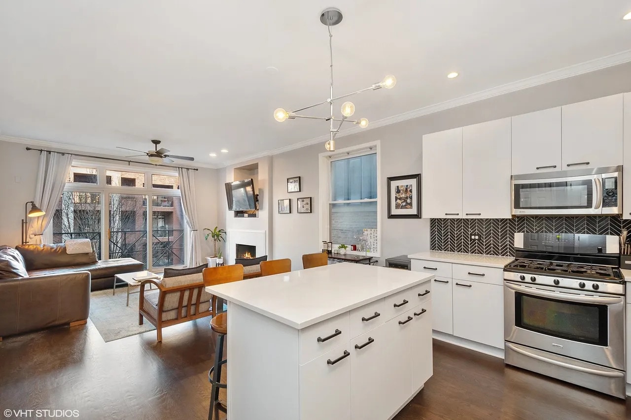 Building Photo - 2117 W Rice St