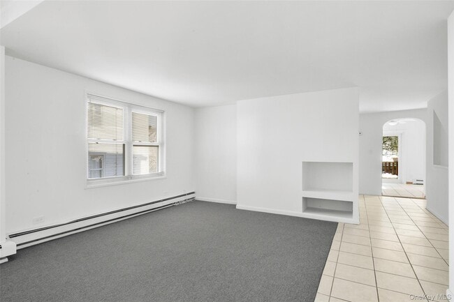 Building Photo - 156 Madison St