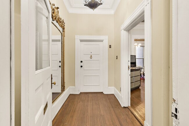 Building Photo - 1740 R St NW