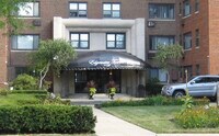 Building Photo - 11720 Edgewater Dr