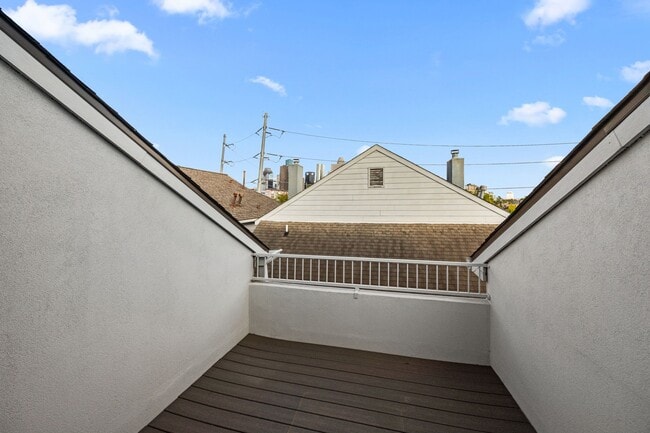 Building Photo - 1801 Oneil St