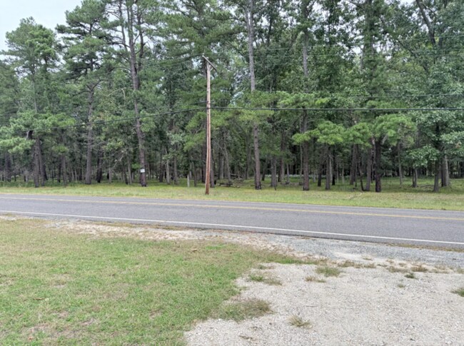 Building Photo - 2502 Range Rd
