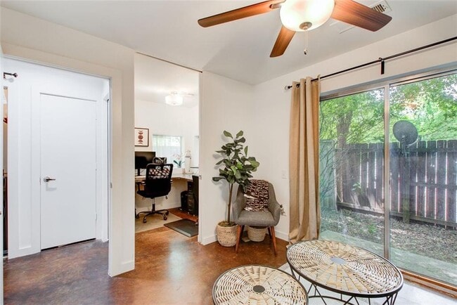 Building Photo - 241 Maynard Terrace SE