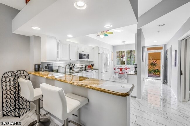 Building Photo - 2365 Bayou Ln