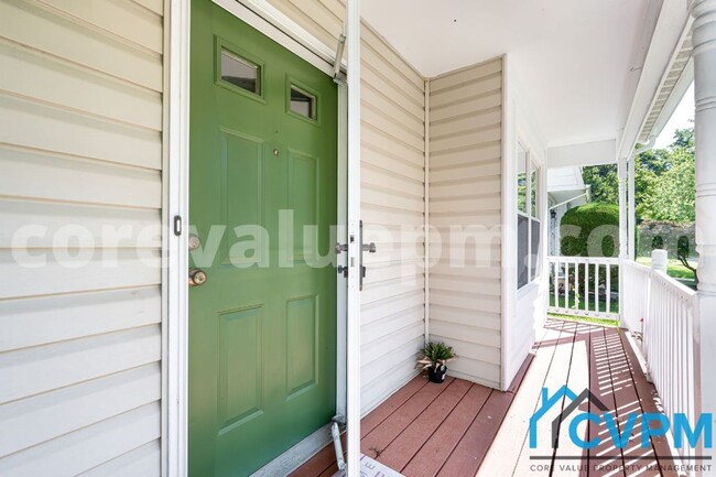 Building Photo - 9438 Fens Hollow