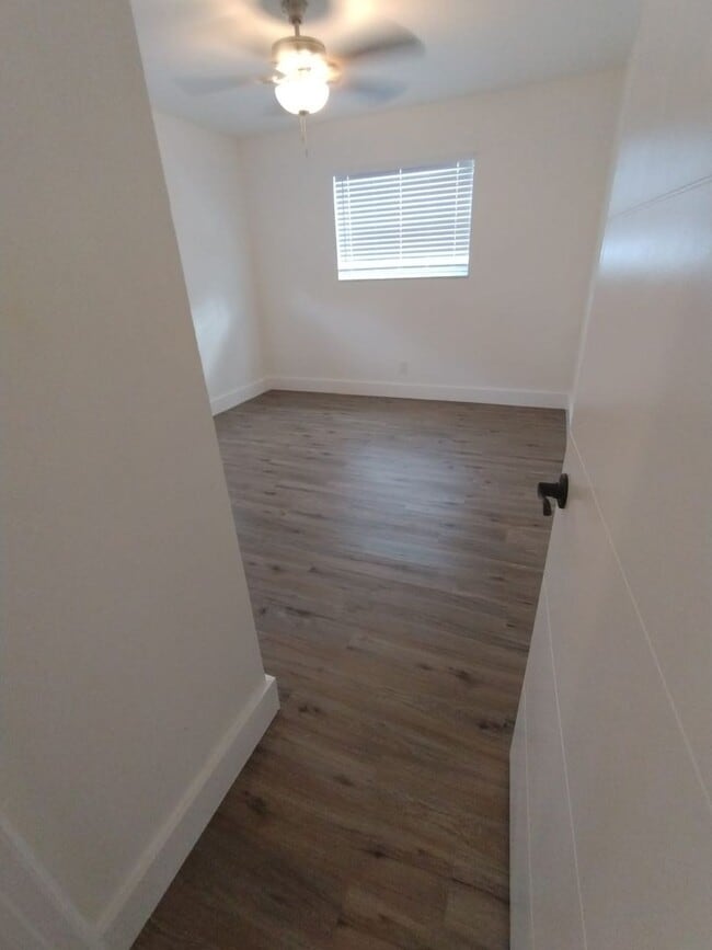 Building Photo - Beautifully Updated 2-Bedroom Home in Prim...