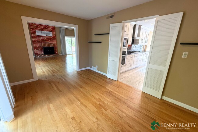 Building Photo - Charming Foster City Home with Outdoor Liv...