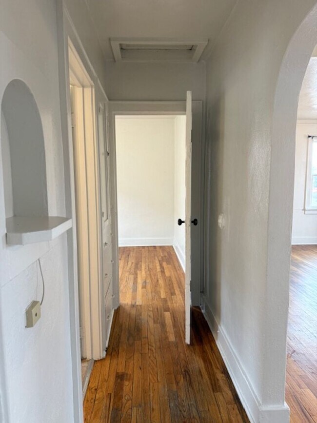 Building Photo - Thirteenth 2104 &amp; 2102