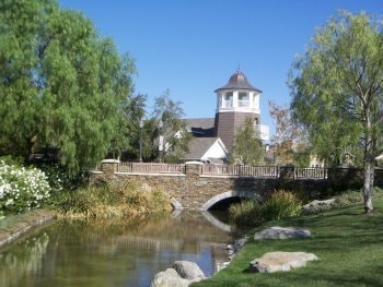 Building Photo - Bridgeport 3 Bedroom Townhome in Valencia!