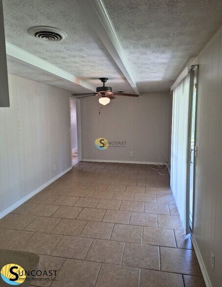 Building Photo - 454 Gano Ct