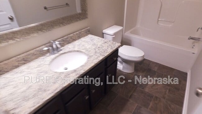 Building Photo - 16513 Heather St