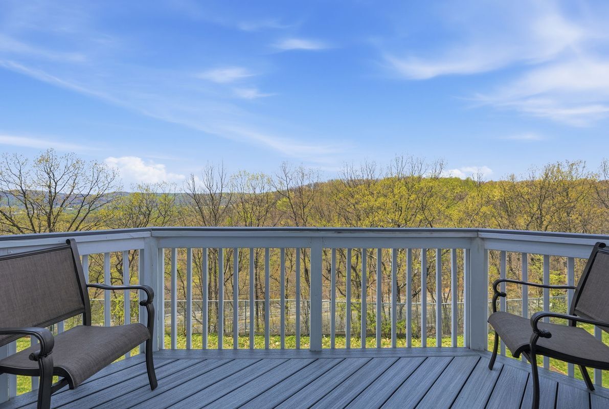 Building Photo - 263 Winding Hill Dr