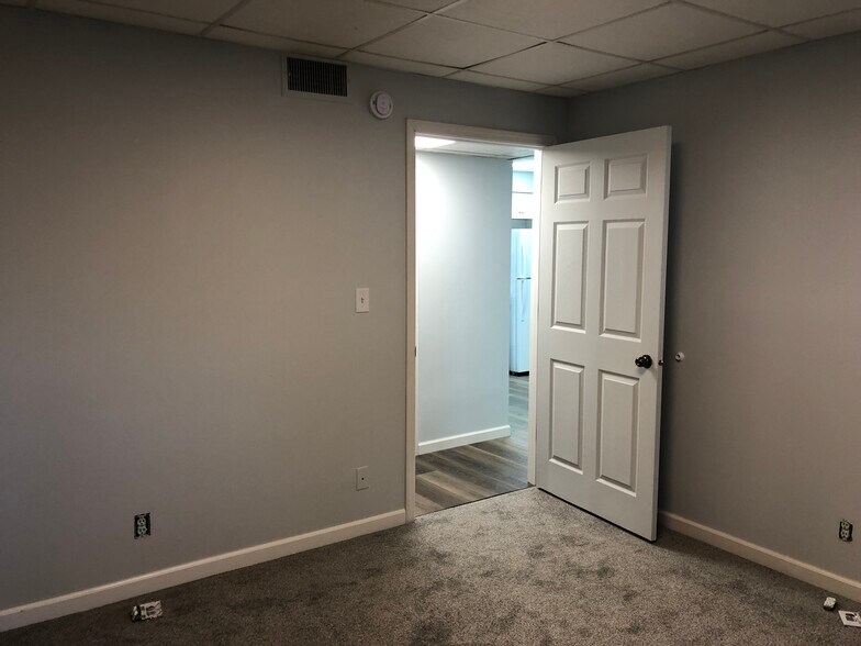 bedroom 2 to hall - 306 E Henry St