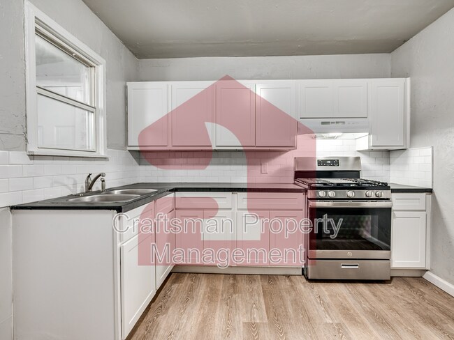 Building Photo - 1105 Bellevidere Dr