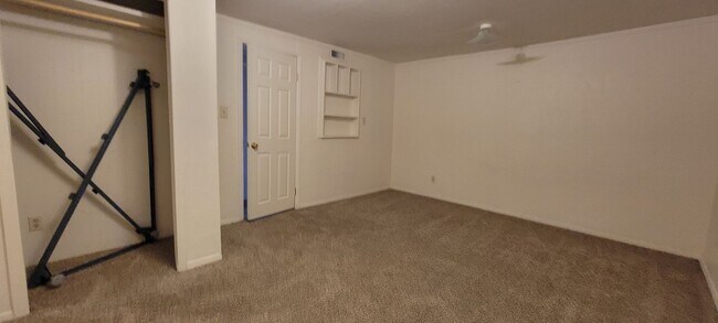 Building Photo - 311 Macon Ave