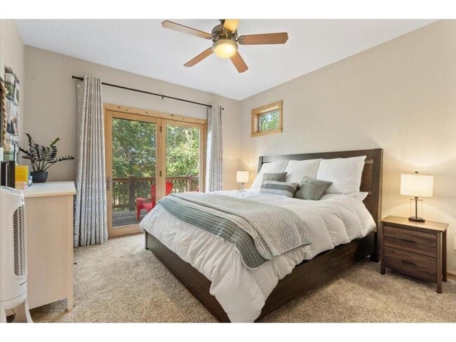 Building Photo - 11423 Fawn Lake Rd