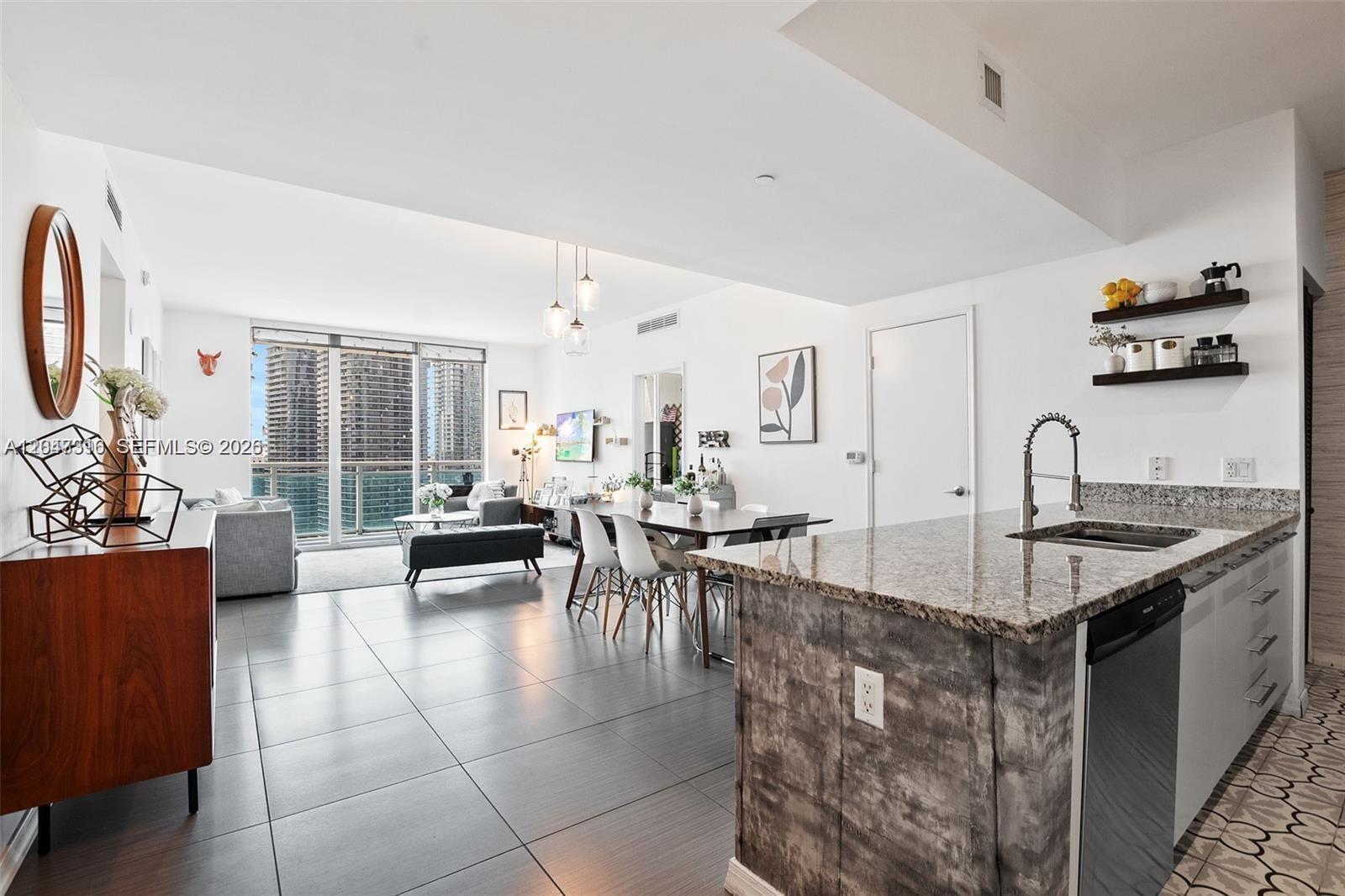 Building Photo - 951 Brickell Ave