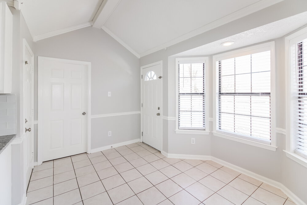 Building Photo - 7856 Deer Cove