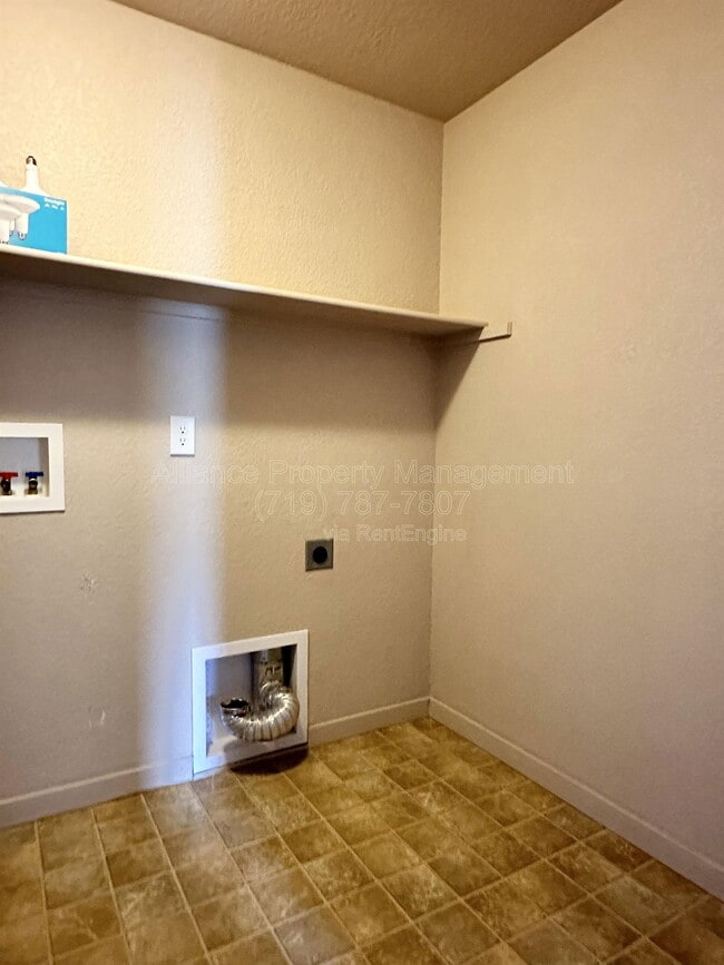 Building Photo - 4747 Lydia Grove