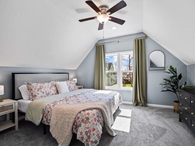 Building Photo - 6110 Lawn Ave