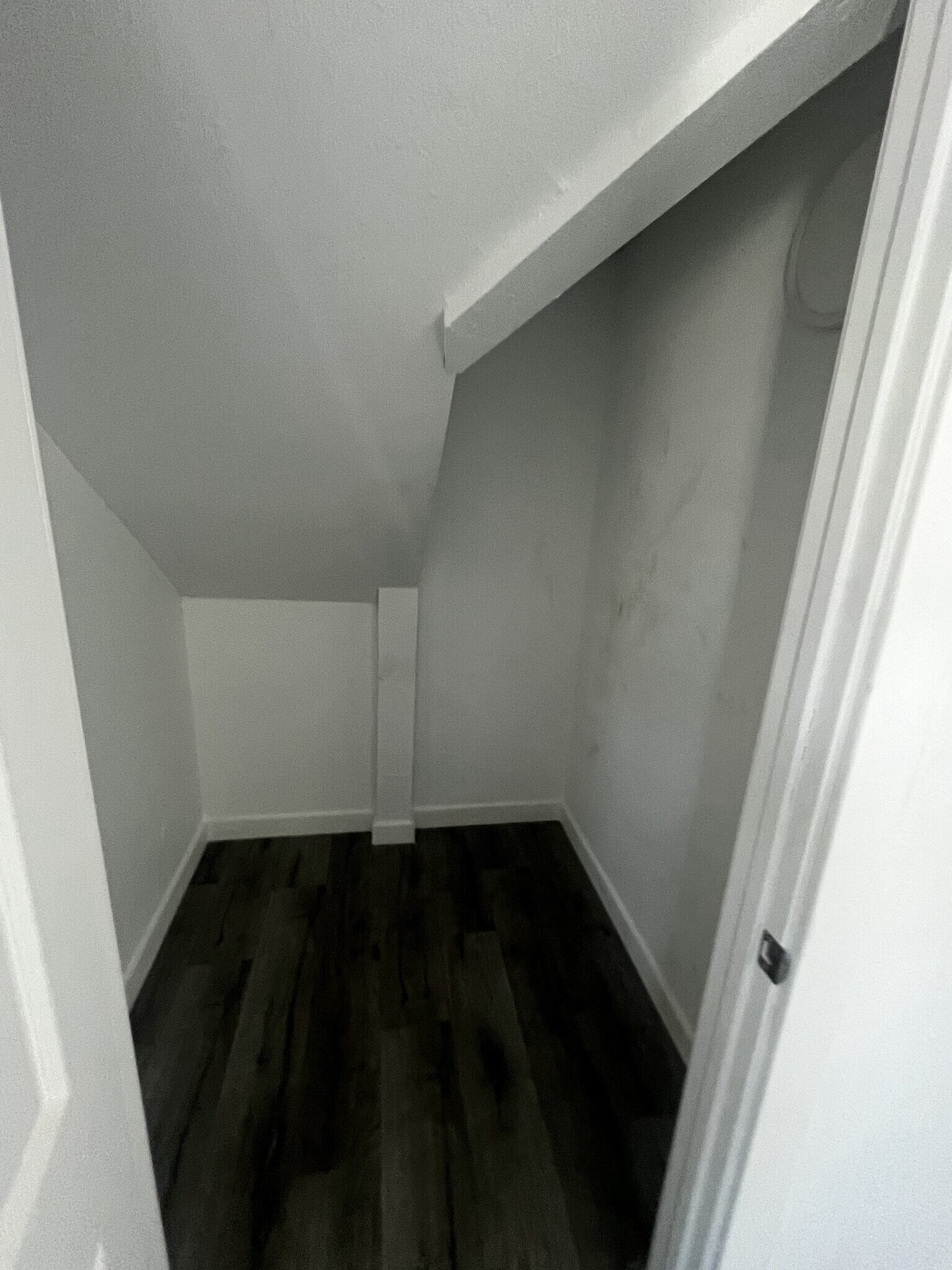 Building Photo - 1511 W 28th St