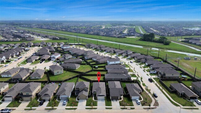 Building Photo - 9010 Estes Lks Dr