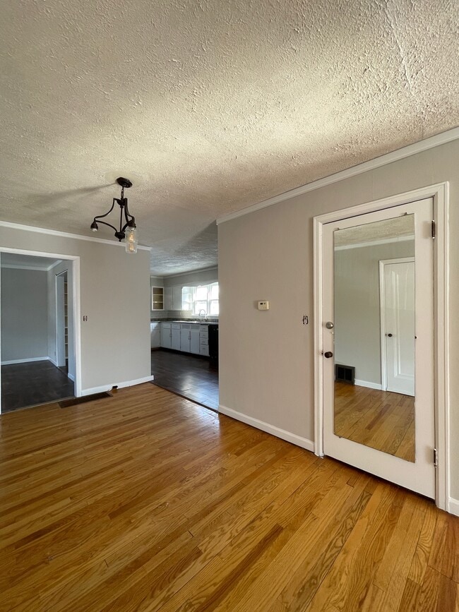 Building Photo - 1414 Franklin St