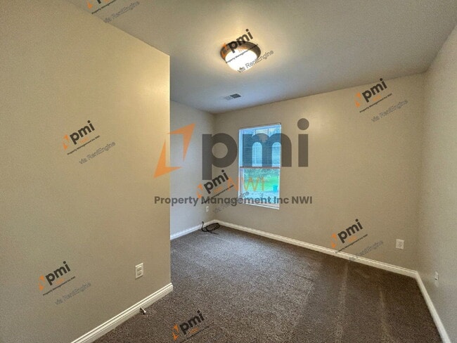 Building Photo - 4000 Silhavy Rd