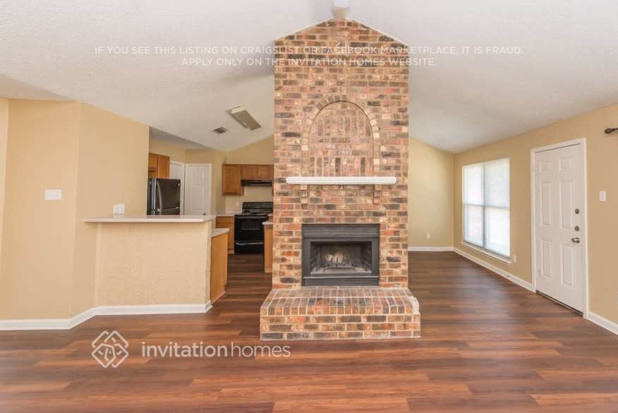Building Photo - 2510 Rialto Way