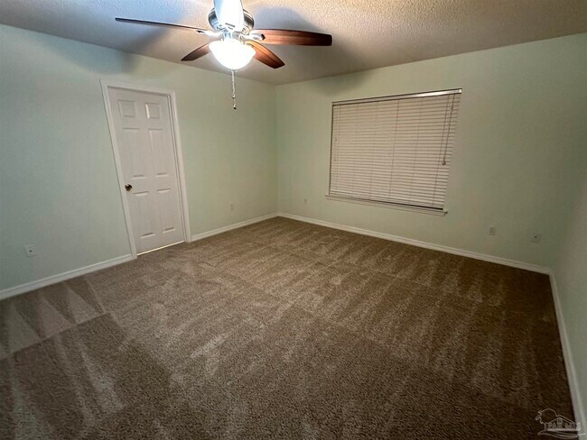 Building Photo - 317 Mizzen Ln
