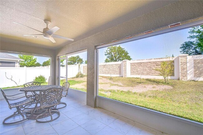 Building Photo - 6731 Castle Green Pl