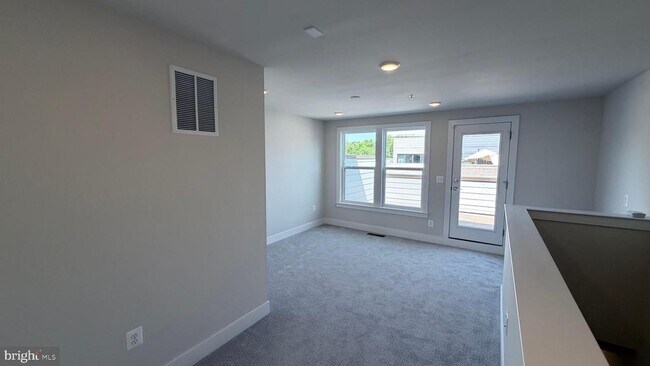 Building Photo - 12742 Verdant Wy