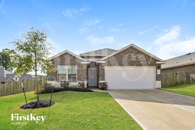 Building Photo - 14005 Lake Cres Dr