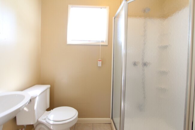 Building Photo - 505 Sunrise Blvd