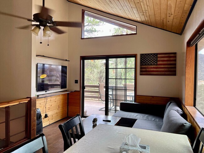 Building Photo - Cozy 3-Bed 2-Bath Cabin-Style Home Nestled...