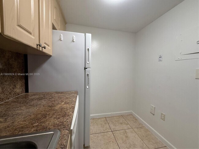 Building Photo - 7919 SW 104th St