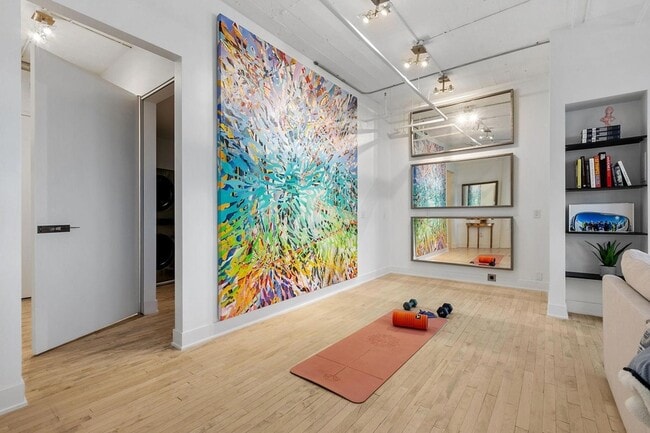 Building Photo - 290 Market St