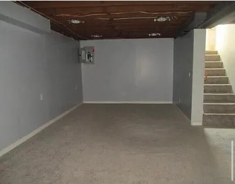 Building Photo - 7737 Clevedon St