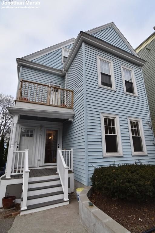 Building Photo - 15 Dawes St