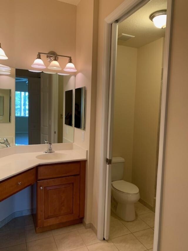 Building Photo - 3500 Oaks Clubhouse Dr