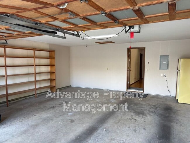 Building Photo - 2938 NW 29th St