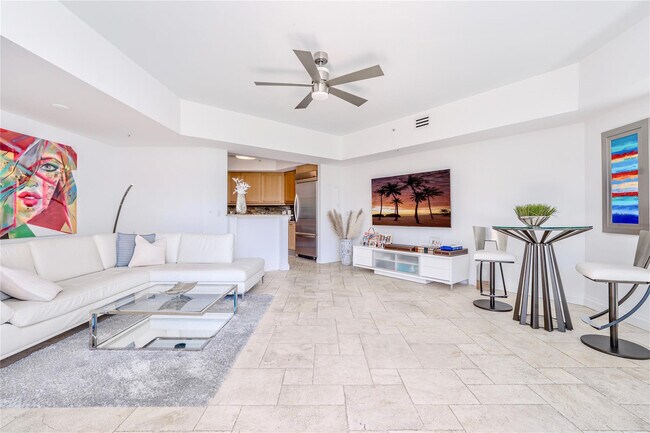 Building Photo - 333 Las Olas Way