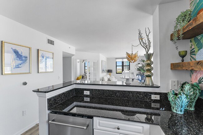 Building Photo - 651 Okeechobee Blvd