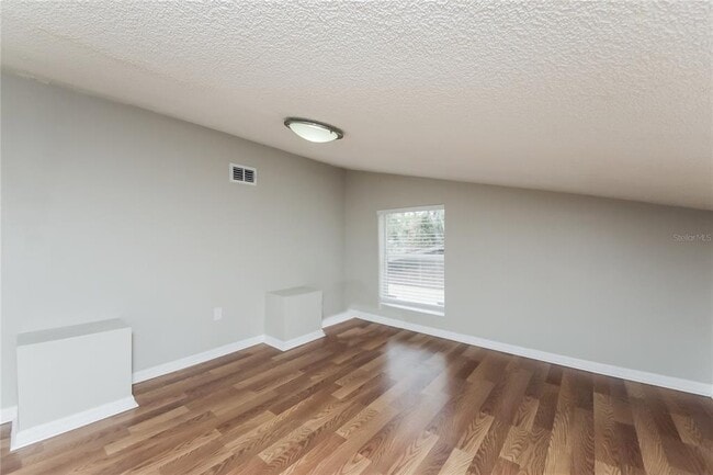 Building Photo - 3235 Timberline Rd